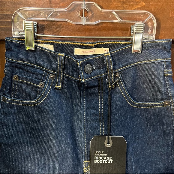 NWT Levi’s High Rise Dark Wash Ribcage Bootcut Jeans - Picture 7 of 9
